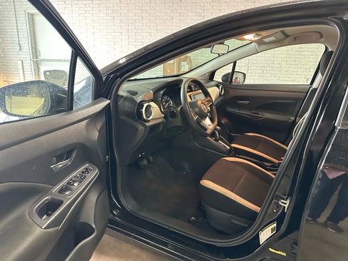 Used 2021 Nissan Versa SV image 12