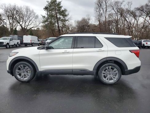 New 2026 Ford Explorer Active image 41