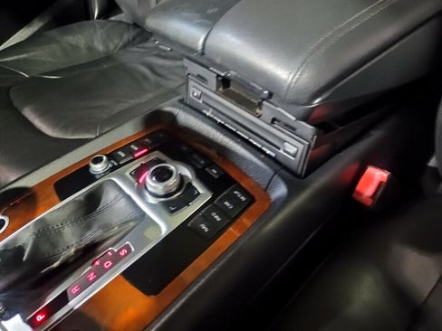 Used 2010 Audi Q7 3.6 Premium Plus image 37