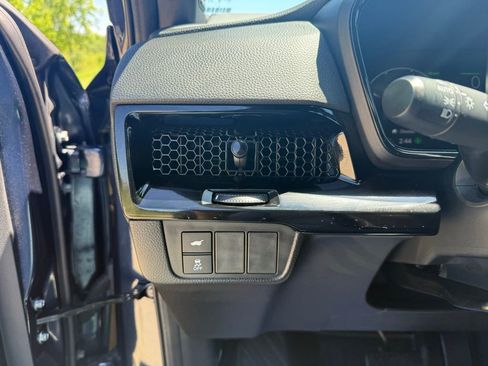 Used 2025 Honda CR-V Sport Touring image 36