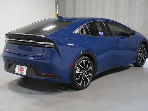 Certified 2025 Toyota Prius Plug-In Hybrid FWD image 8