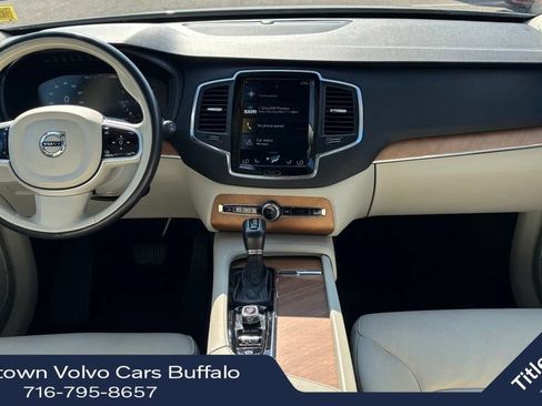 Used 2021 Volvo XC90 T6 Momentum AWD/4WD image 6