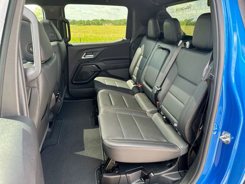 New 2025 Chevrolet Silverado EV RST image 21