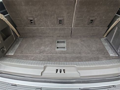 Used 2020 Ford Expedition Limited w/ Equipment Group 302A image 27