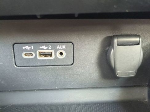 Used 2025 Nissan Altima 2.5 SV FWD image 19