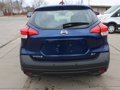 Used 2020 Nissan Kicks SV image 4