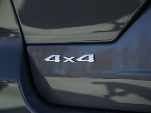 New 2025 Jeep Grand Cherokee Laredo X image 8