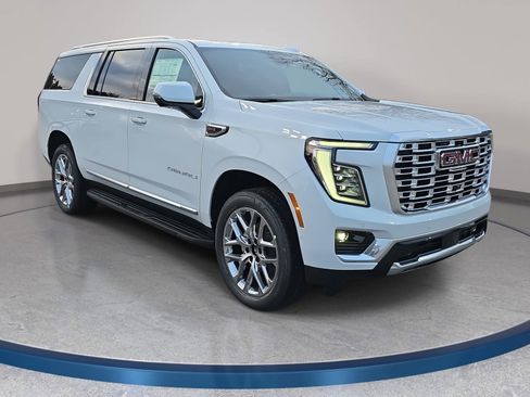 New 2026 GMC Yukon XL Denali AWD/4WD image 3