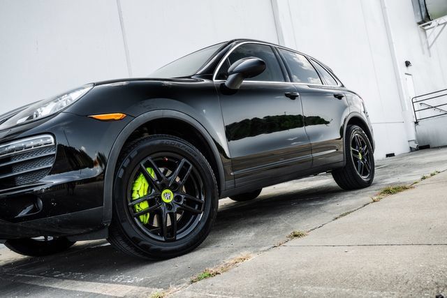 Used 2014 Porsche Cayenne S AWD/4WD image 24