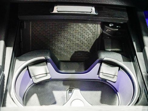 Used 2021 Mercedes-Benz GLE 350 4MATIC image 22