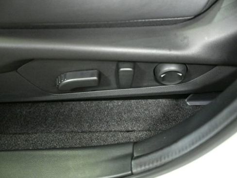 Used 2025 Subaru Crosstrek 2.5i Limited w/ Popular Package #3A image 43