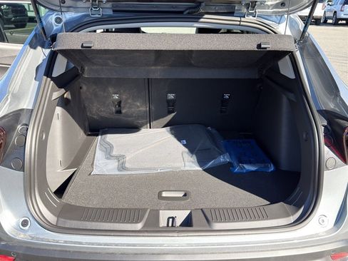 New 2026 Chevrolet Trax LT w/ Driver Confidence Package image 28