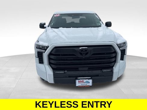 Used 2024 Toyota Tundra Limited image 9
