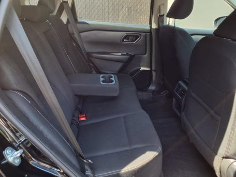 Used 2024 Nissan Rogue S FWD image 21