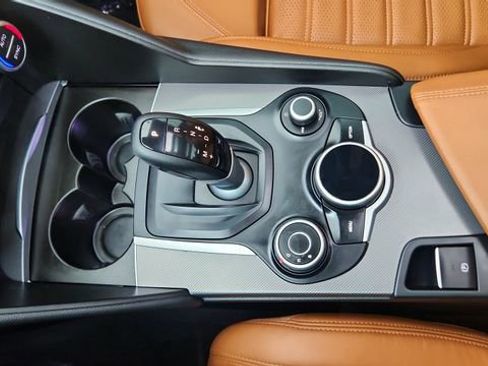 Used 2017 Alfa Romeo Giulia Ti w/ TI 19" Sport Package image 52