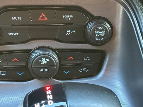 Used 2023 Dodge Challenger SXT w/ Blacktop Package image 29