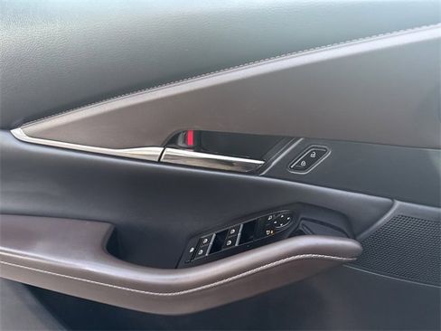 Used 2022 MAZDA CX-30 AWD 2.5 S w/ Premium Package image 19