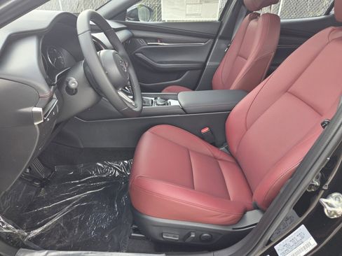 New 2026 MAZDA MAZDA3 Carbon image 3