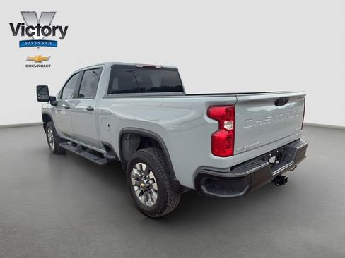 Used 2025 Chevrolet Silverado 2500 Custom w/ Custom Value Package AWD/4WD image 5