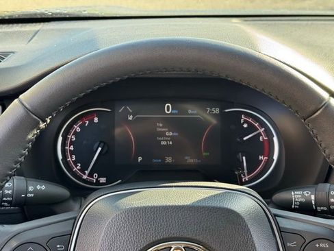 Certified 2023 Toyota RAV4 XLE Premium AWD/4WD image 29