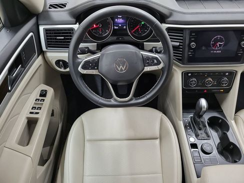 Used 2021 Volkswagen Atlas SE image 19