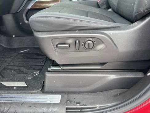 Used 2019 GMC Sierra 1500 Elevation image 12