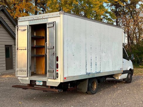 Used 2014 Freightliner Sprinter 3500 image 3