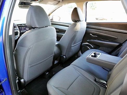 Certified 2024 Hyundai Tucson SE image 17