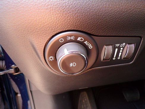 New 2026 Jeep Compass Limited w/ Sun, Sound & Navigation Group AWD/4WD image 22