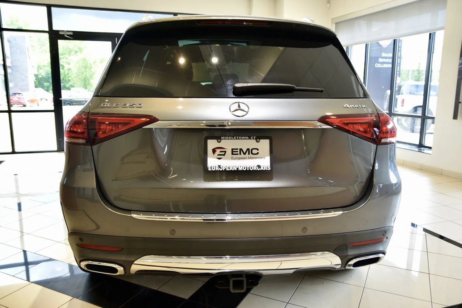 Used 2023 Mercedes-Benz GLE 350 4MATIC w/ Premium Package image 5