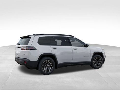New 2026 Jeep Cherokee Laredo AWD/4WD image 4