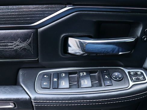 Used 2024 RAM 2500 Limited image 55