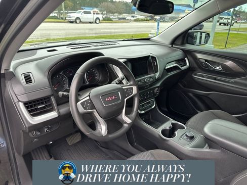Used 2022 GMC Terrain SLE image 8