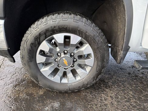 Certified 2024 Chevrolet Silverado 2500 LT w/ All Star Edition image 30