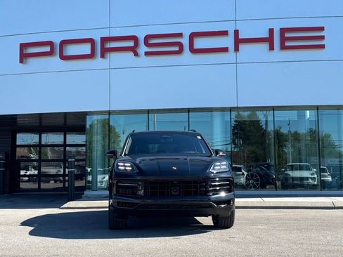 New 2026 Porsche Cayenne S AWD/4WD image 19