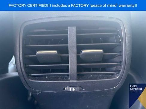 Used 2025 Ford Escape Platinum AWD/4WD image 20