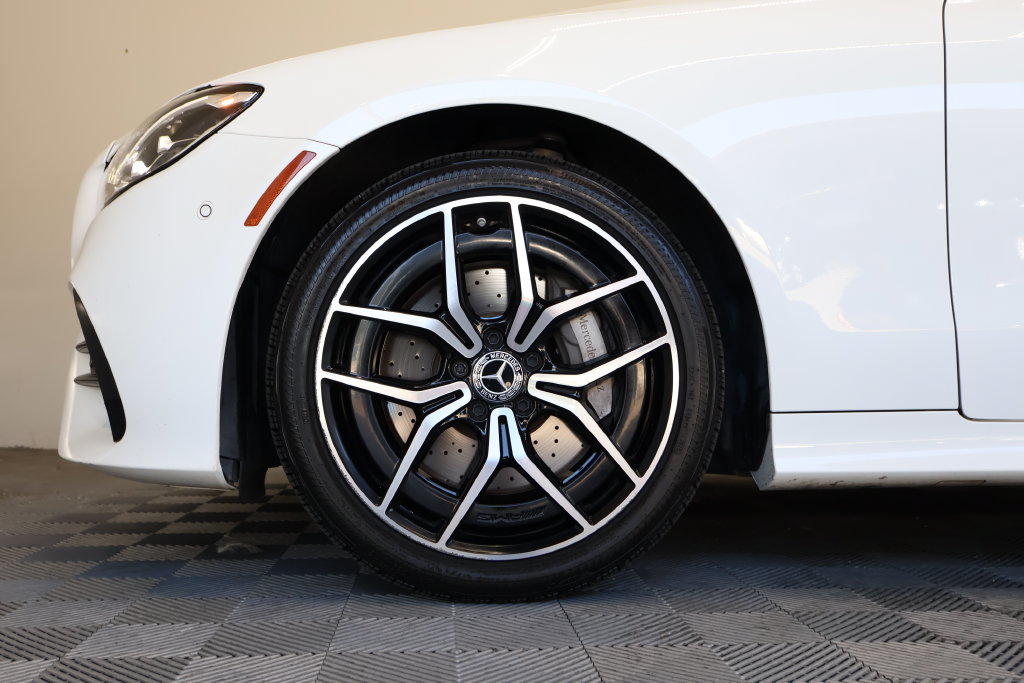 Used 2023 Mercedes-Benz E 450 Cabriolet image 9