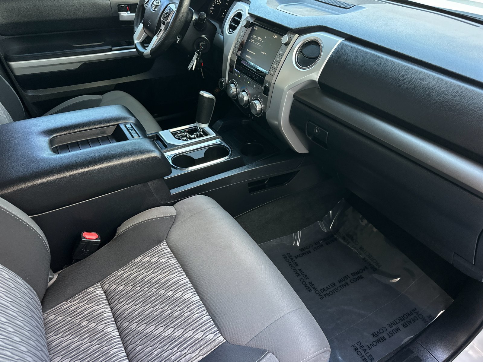 Used 2021 Toyota Tundra SR5 w/ SR5 Upgrade Package AWD/4WD image 14