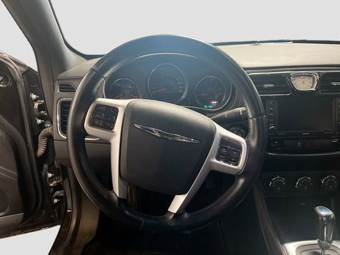 Used 2013 Chrysler 200 Touring w/ S Exterior Appearance Pkg FWD image 11
