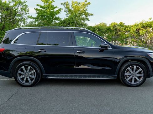 Used 2023 Mercedes-Benz GLS 450 4MATIC image 8