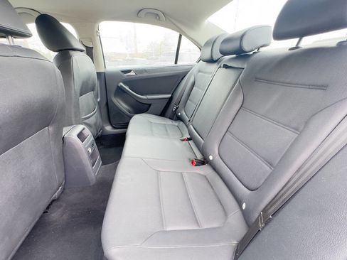 Used 2012 Volkswagen Jetta SE image 11