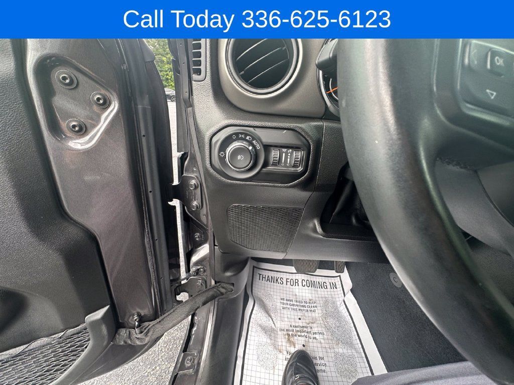 Used 2022 Jeep Wrangler Unlimited Sport AWD/4WD image 15