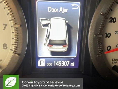 Used 2015 Toyota Sienna SE image 16