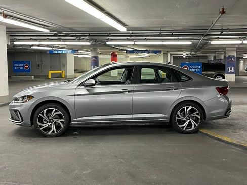 New 2026 Volkswagen Jetta SEL image 31
