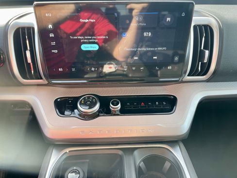 Used 2025 Ford Expedition Max Active AWD/4WD image 18