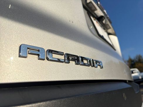 Used 2019 GMC Acadia SLT image 10