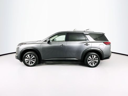 Used 2023 Nissan Pathfinder SL AWD/4WD image 4