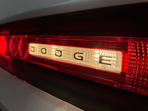 Used 2010 Dodge Challenger SE RWD image 32