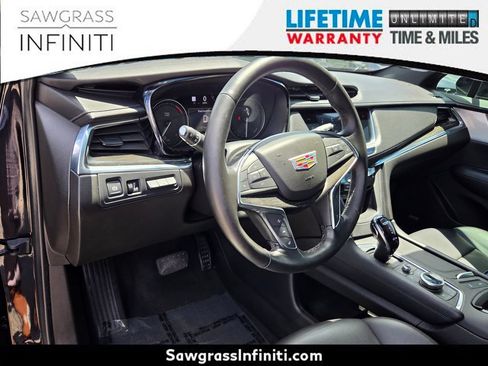 Used 2022 Cadillac XT5 Premium Luxury w/ Technology Package FWD image 24