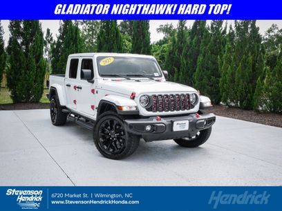 Used 2025 Jeep Gladiator Sport